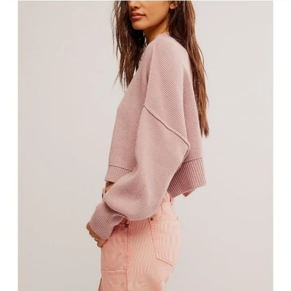 FREE PEOPLE Easy Street Crop Pullover in Lost Petal•Size:L•NWT - Picture 2 of 5